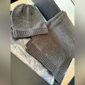 Beanie & scarf set, new & never worn